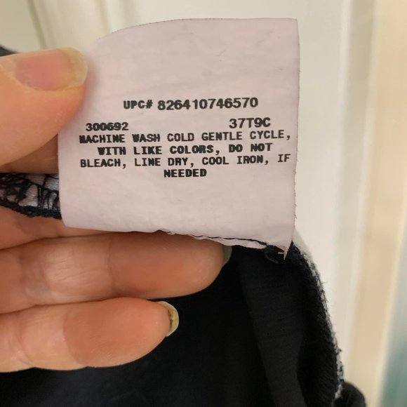 🌷3 for$25🌷IZ Amy Byer, Size 14 Girls, Black & White Sunburst Pattern Dress - Picture 8 of 8